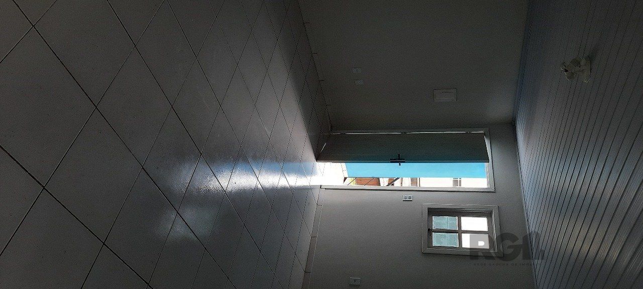 Casa à venda com 8 quartos, 200m² - Foto 83