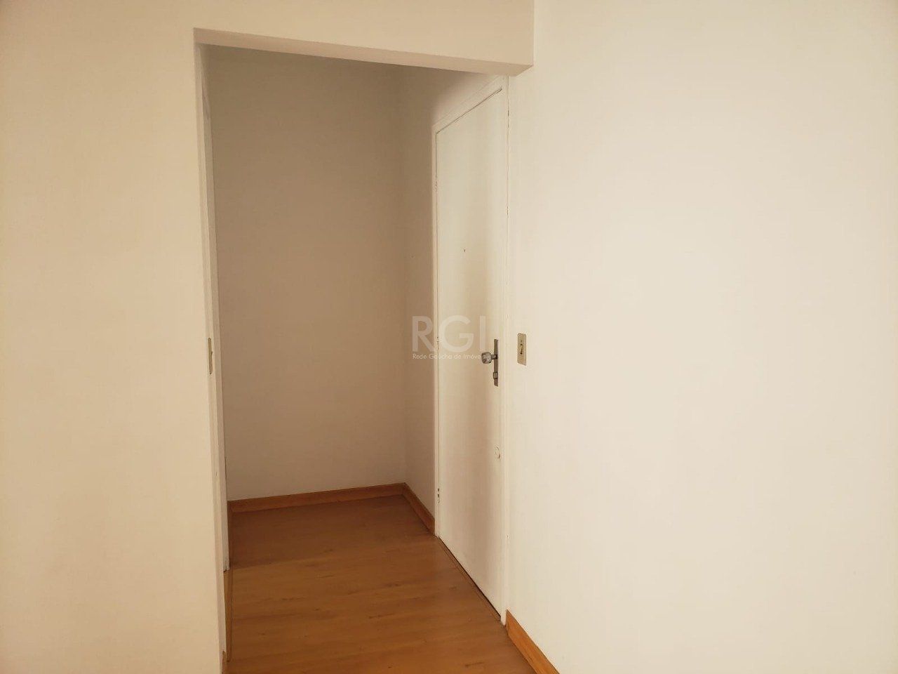 Apartamento à venda com 1 quarto, 150m² - Foto 6