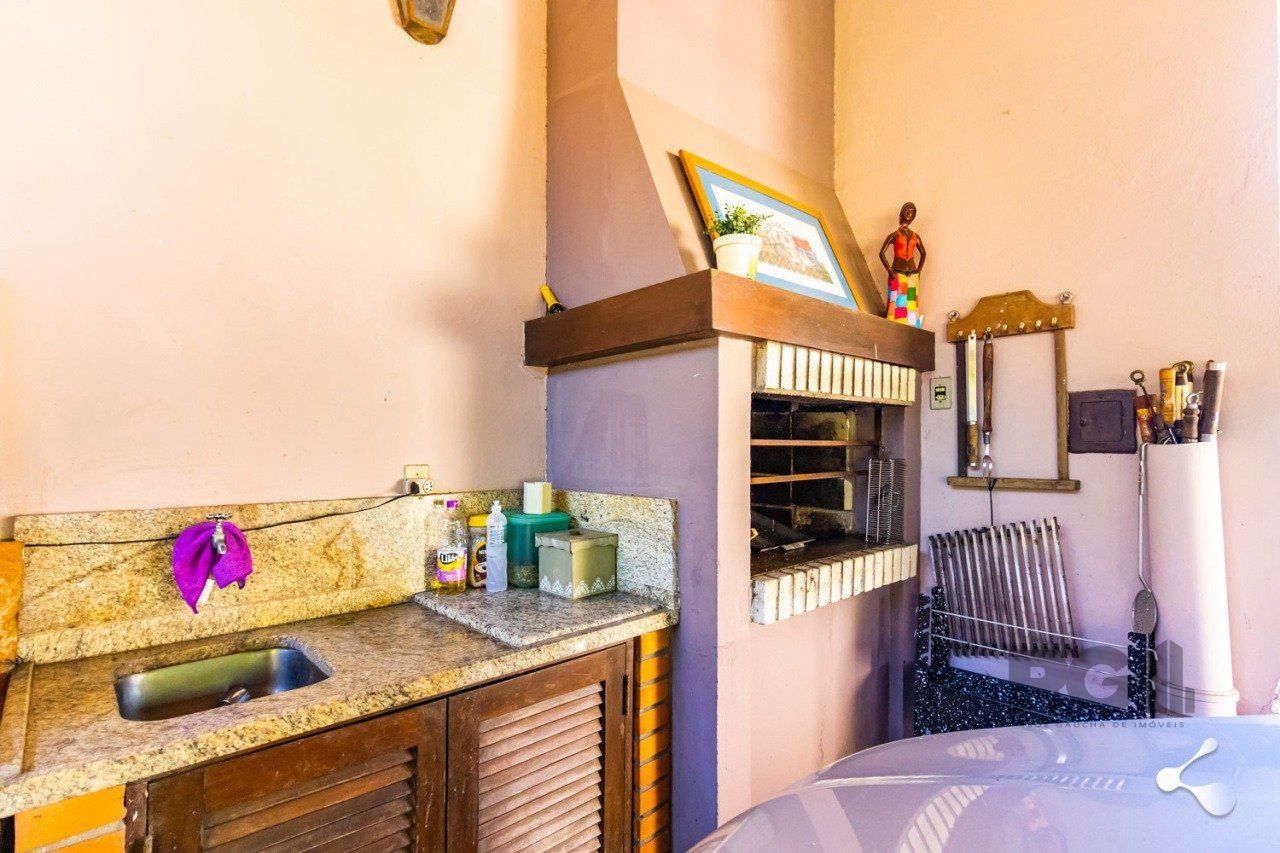 Casa à venda com 4 quartos, 200m² - Foto 37