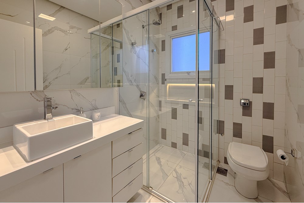 Casa de Condomínio à venda com 4 quartos, 303m² - Foto 13