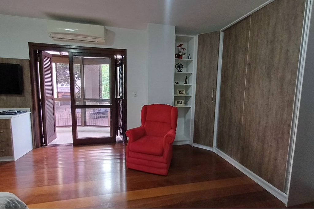 Casa à venda com 3 quartos, 318m² - Foto 13