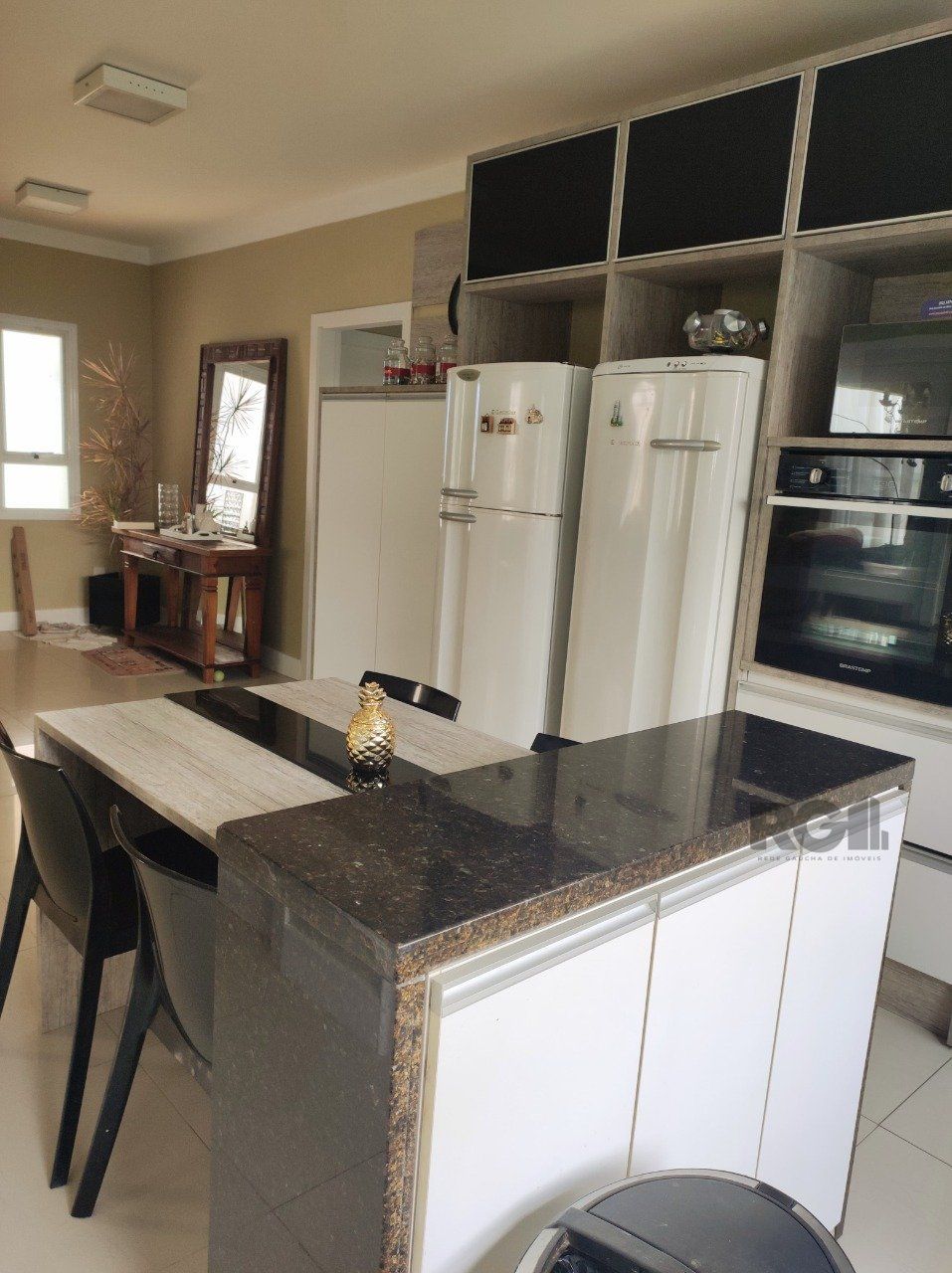 Casa de Condomínio à venda com 3 quartos, 196m² - Foto 3