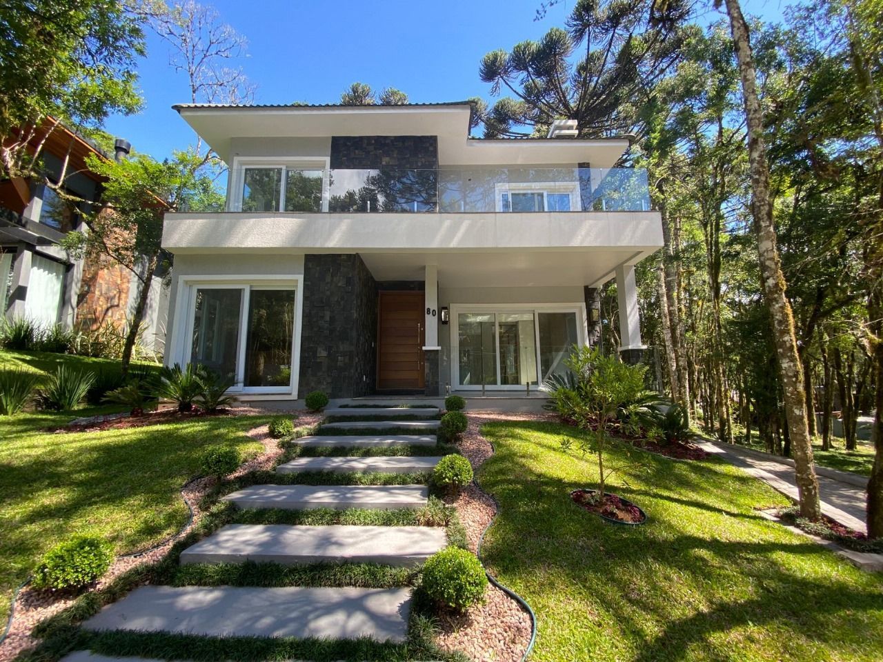Casa de Condomínio à venda com 3 quartos, 321m² - Foto 1