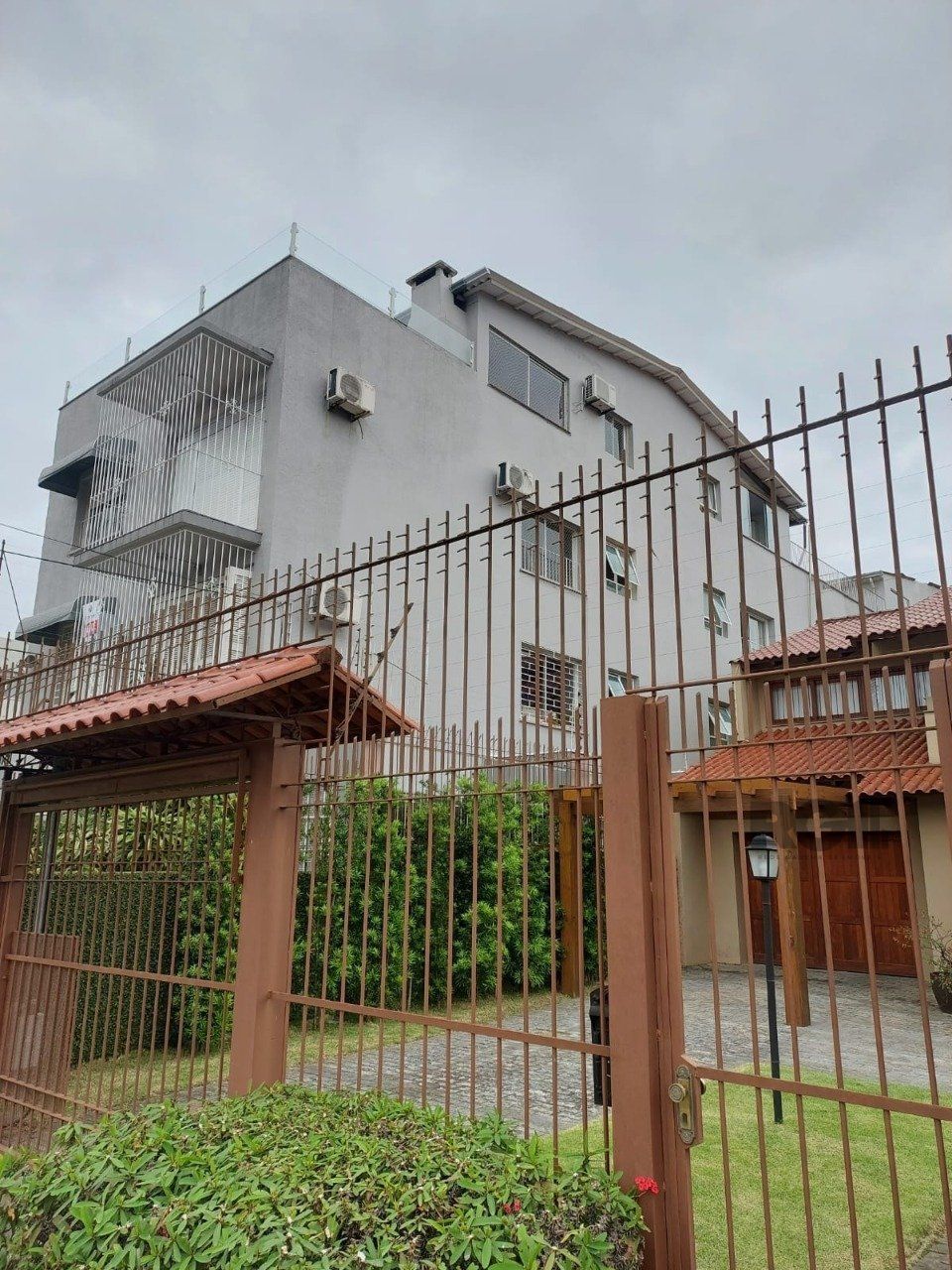 Apartamento à venda com 2 quartos, 72m² - Foto 28