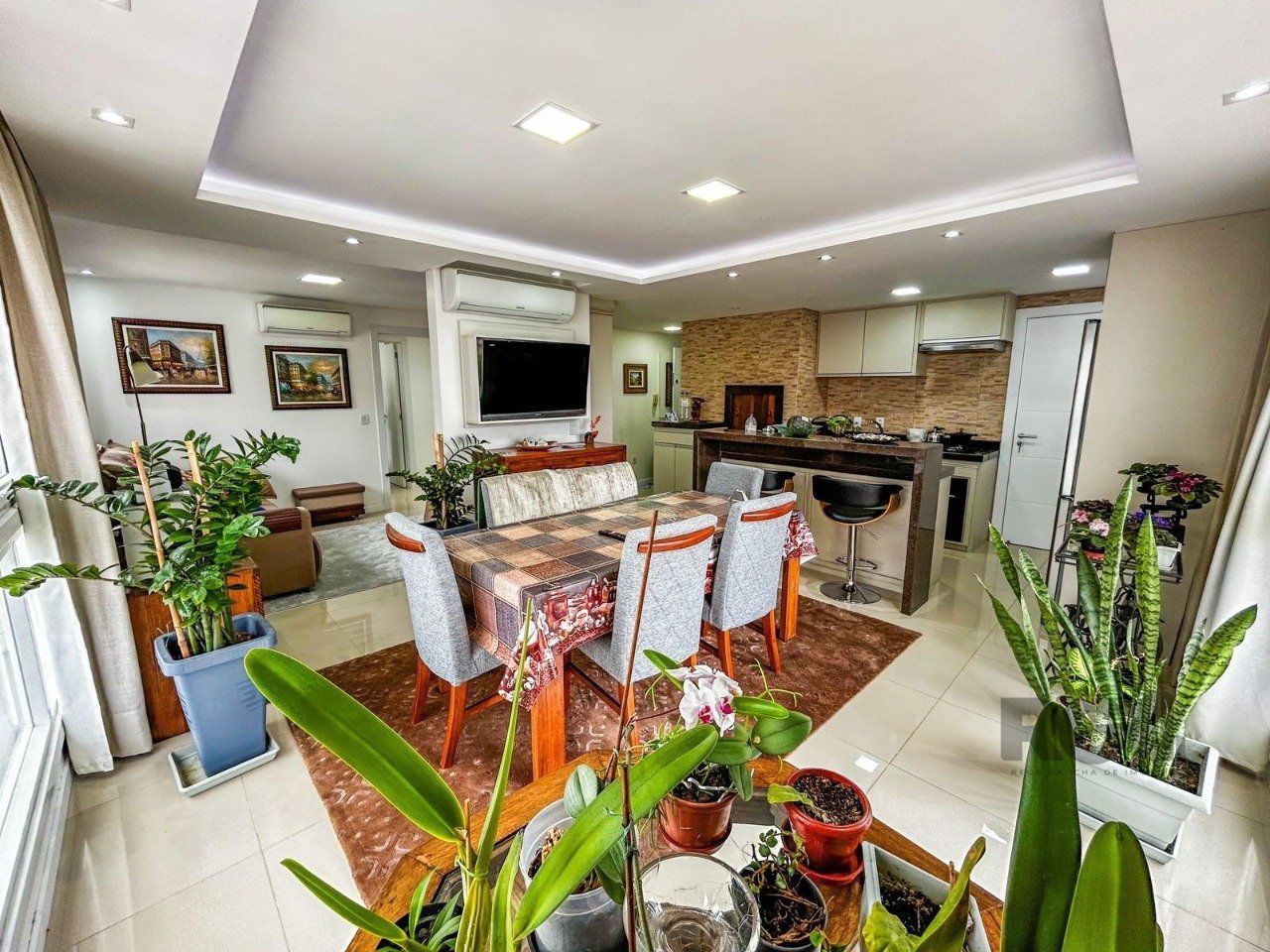 Apartamento à venda com 3 quartos, 95m² - Foto 7