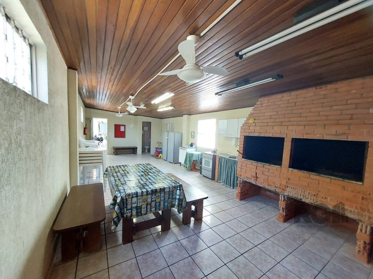 Apartamento à venda com 2 quartos, 65m² - Foto 20