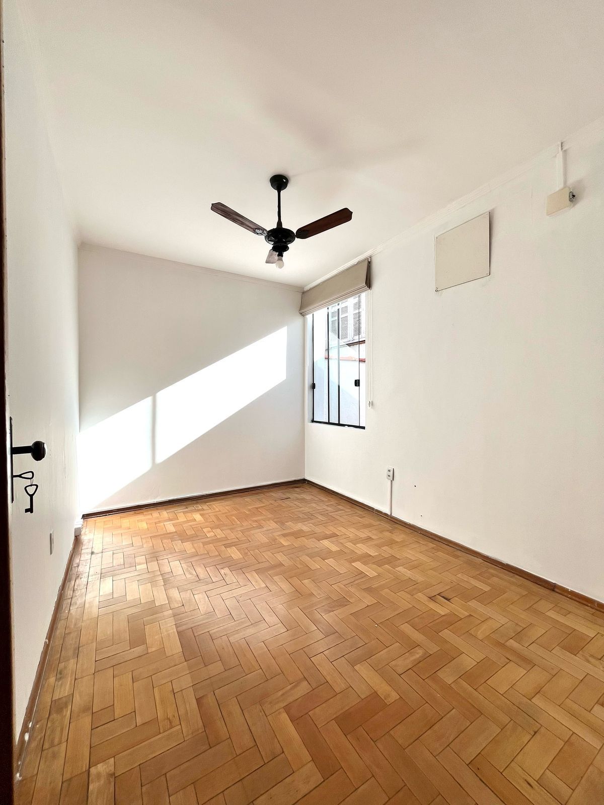 Apartamento à venda com 2 quartos, 71m² - Foto 13
