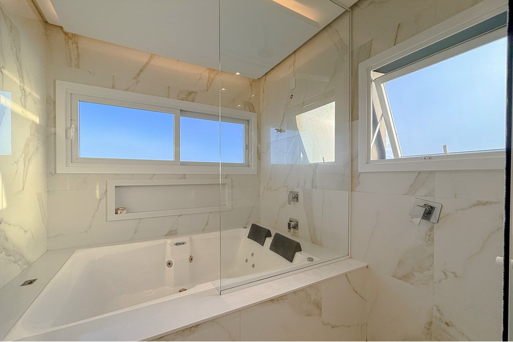 Casa de Condomínio à venda com 4 quartos, 303m² - Foto 59
