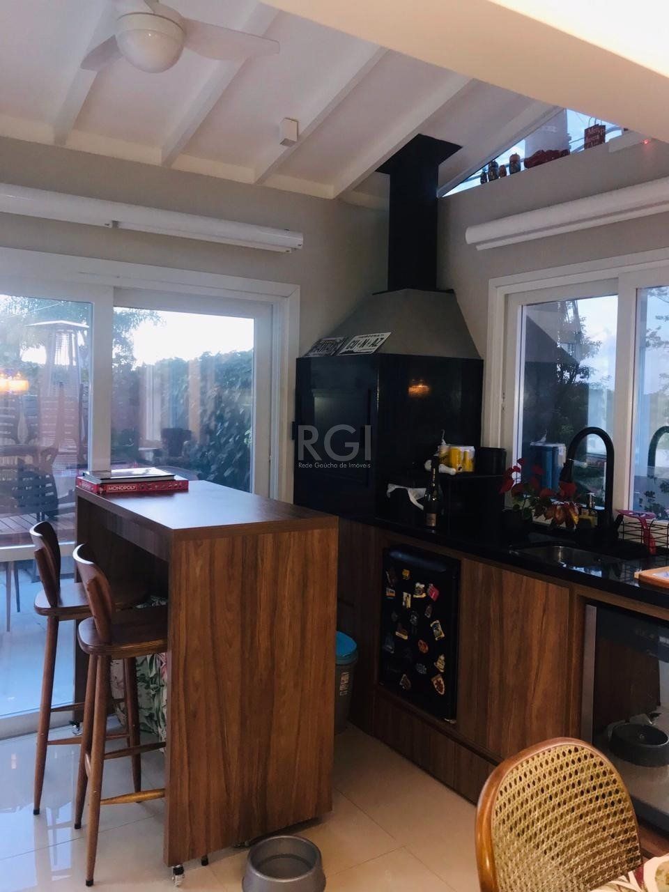 Casa de Condomínio à venda com 4 quartos, 209m² - Foto 8