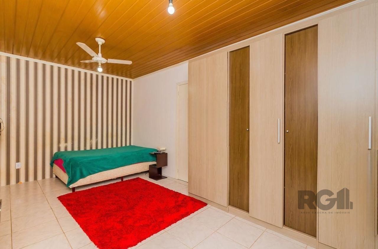 Casa à venda com 3 quartos, 300m² - Foto 7