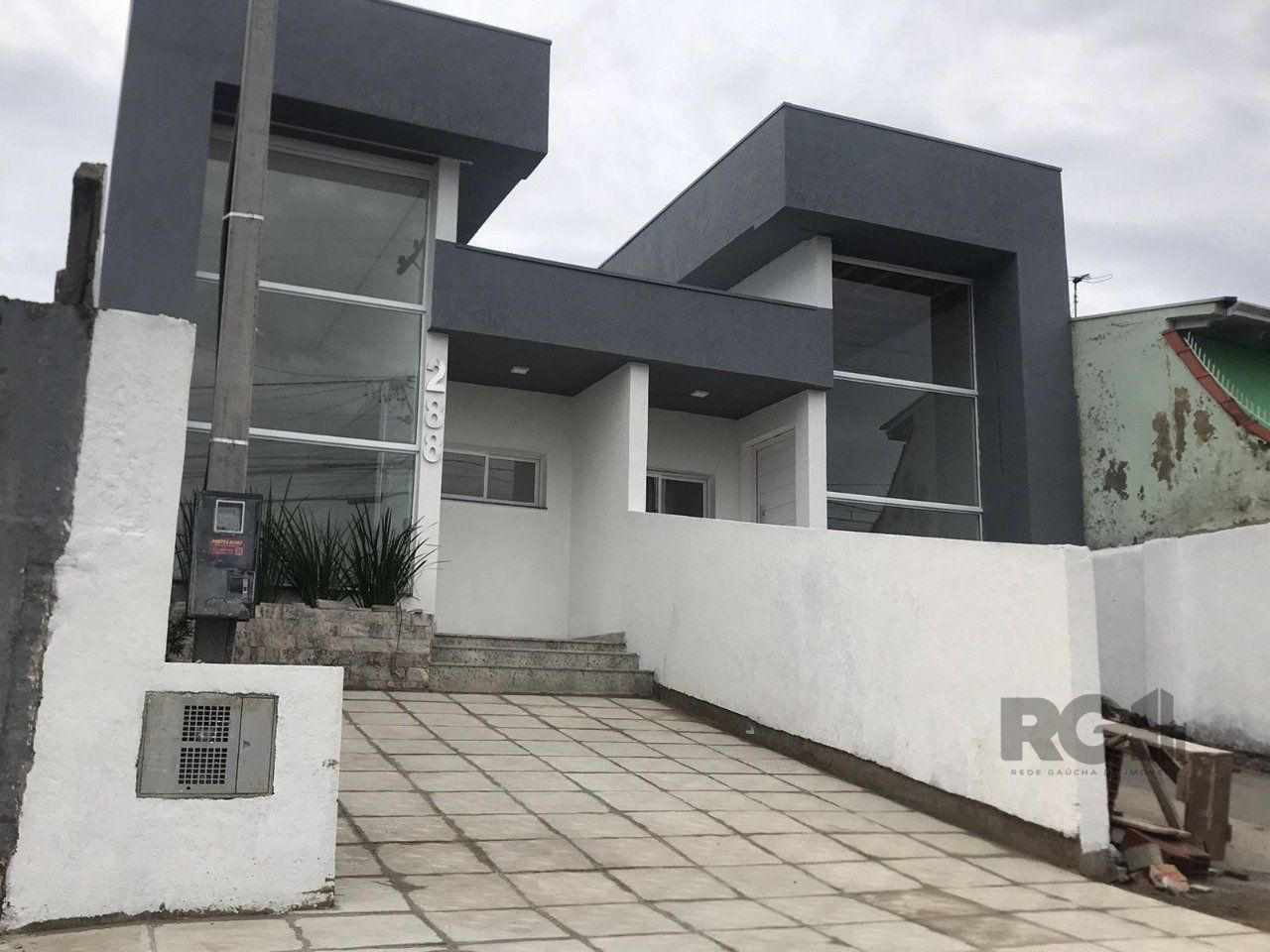 Casa à venda com 3 quartos, 87m² - Foto 2