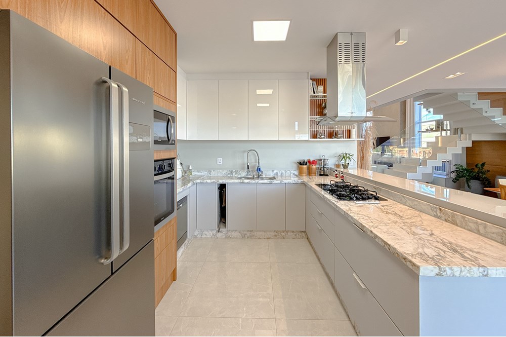 Casa de Condomínio à venda com 4 quartos, 303m² - Foto 44