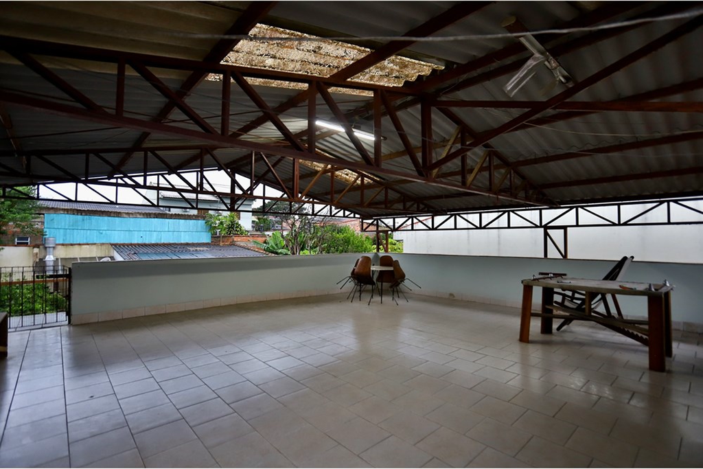 Casa à venda com 3 quartos, 355m² - Foto 11