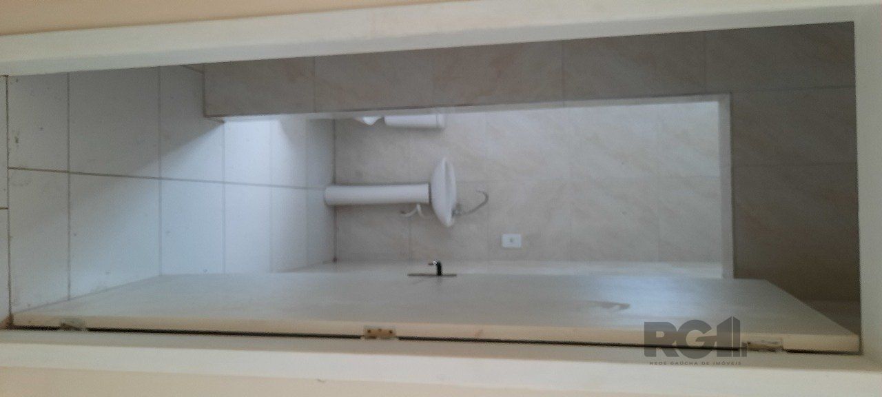 Casa à venda com 8 quartos, 200m² - Foto 46