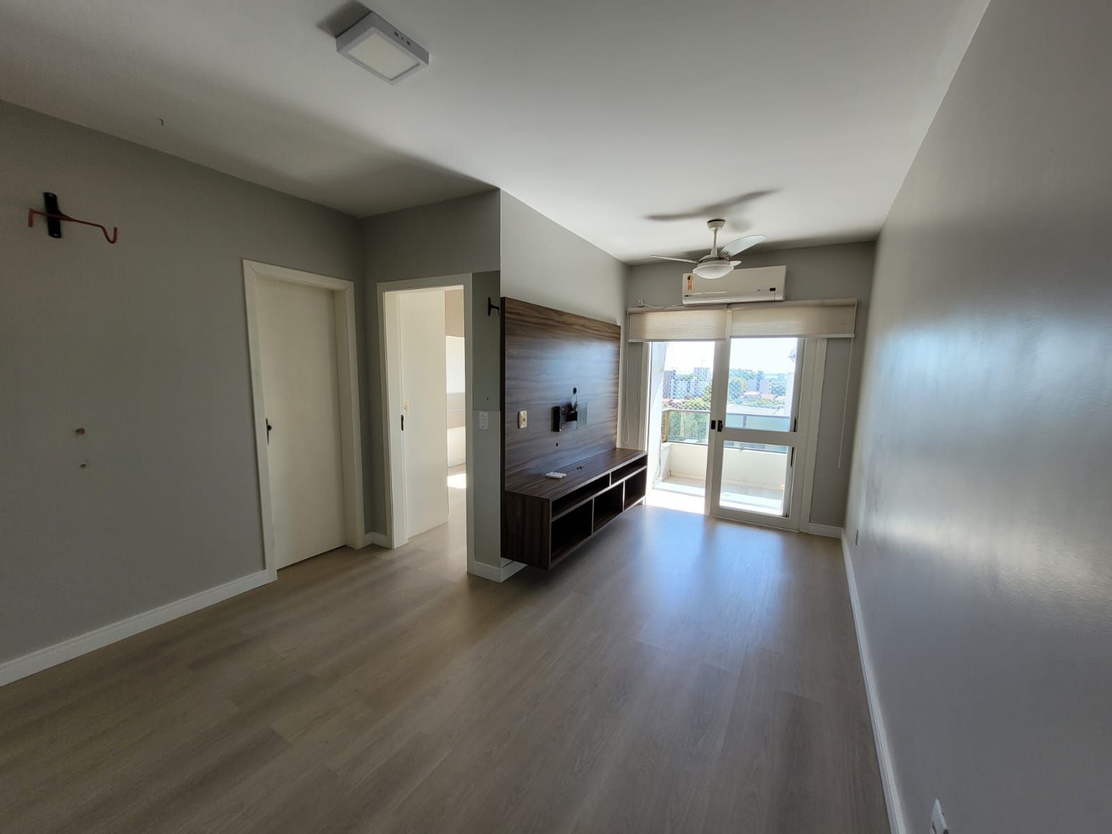 Apartamento à venda com 1 quarto, 47m² - Foto 2