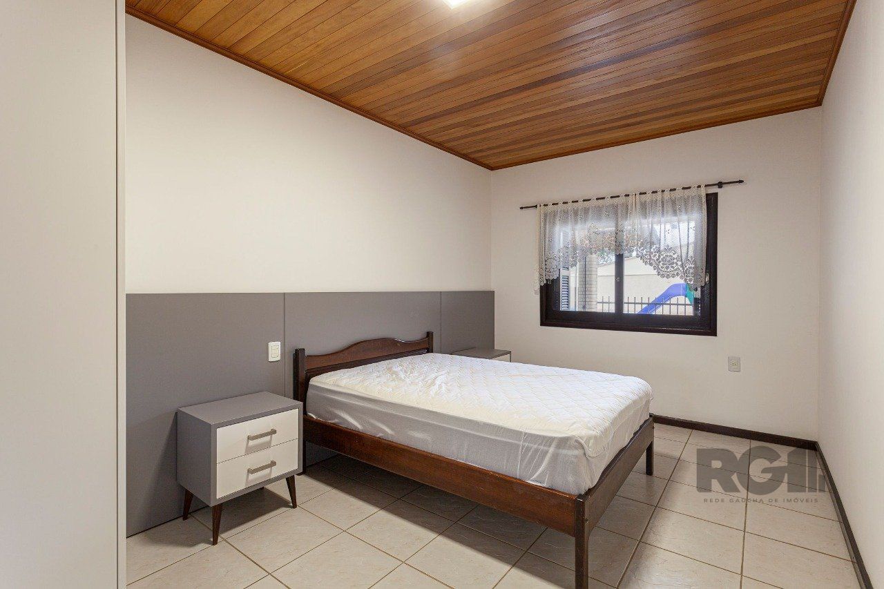 Casa à venda com 4 quartos, 335m² - Foto 26