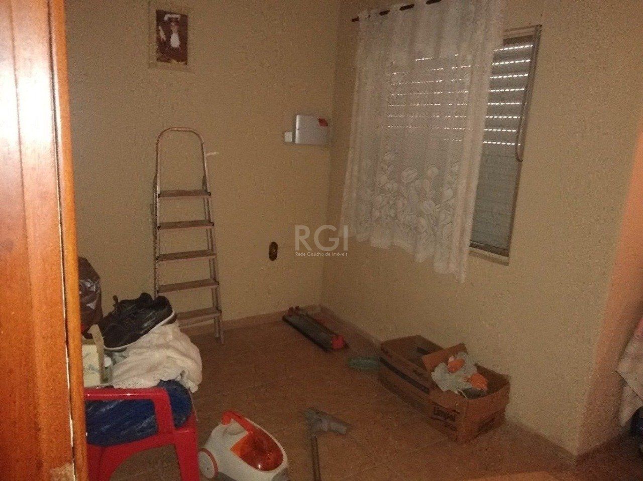 Casa à venda com 4 quartos, 90m² - Foto 5