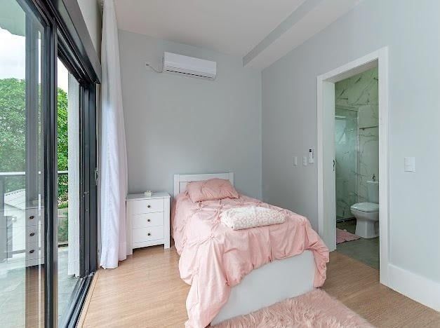 Casa de Condomínio à venda com 4 quartos, 270m² - Foto 13