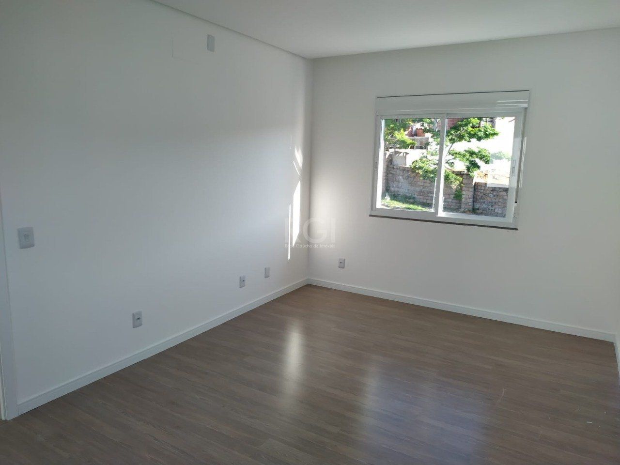 Casa à venda com 3 quartos, 200m² - Foto 42