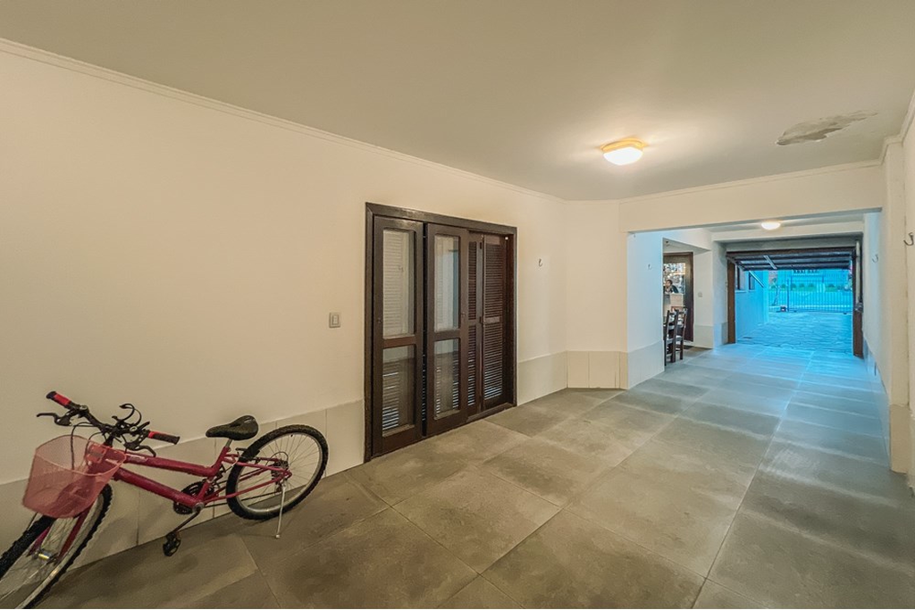 Casa à venda com 4 quartos, 246m² - Foto 30