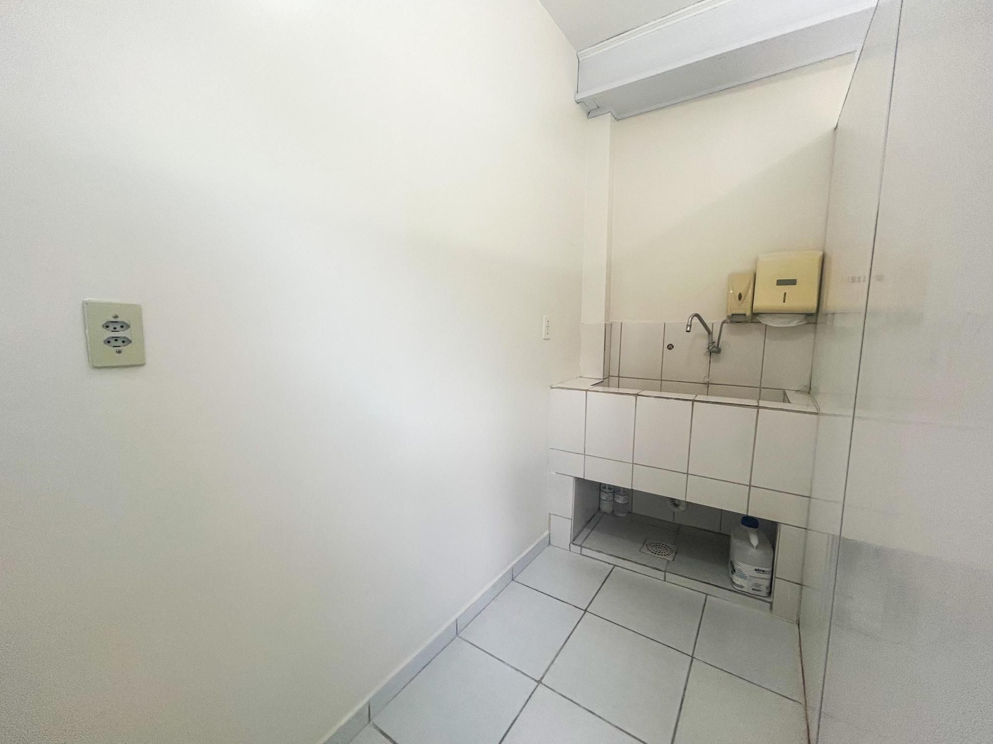 Prédio Inteiro à venda com 15 quartos, 475m² - Foto 16