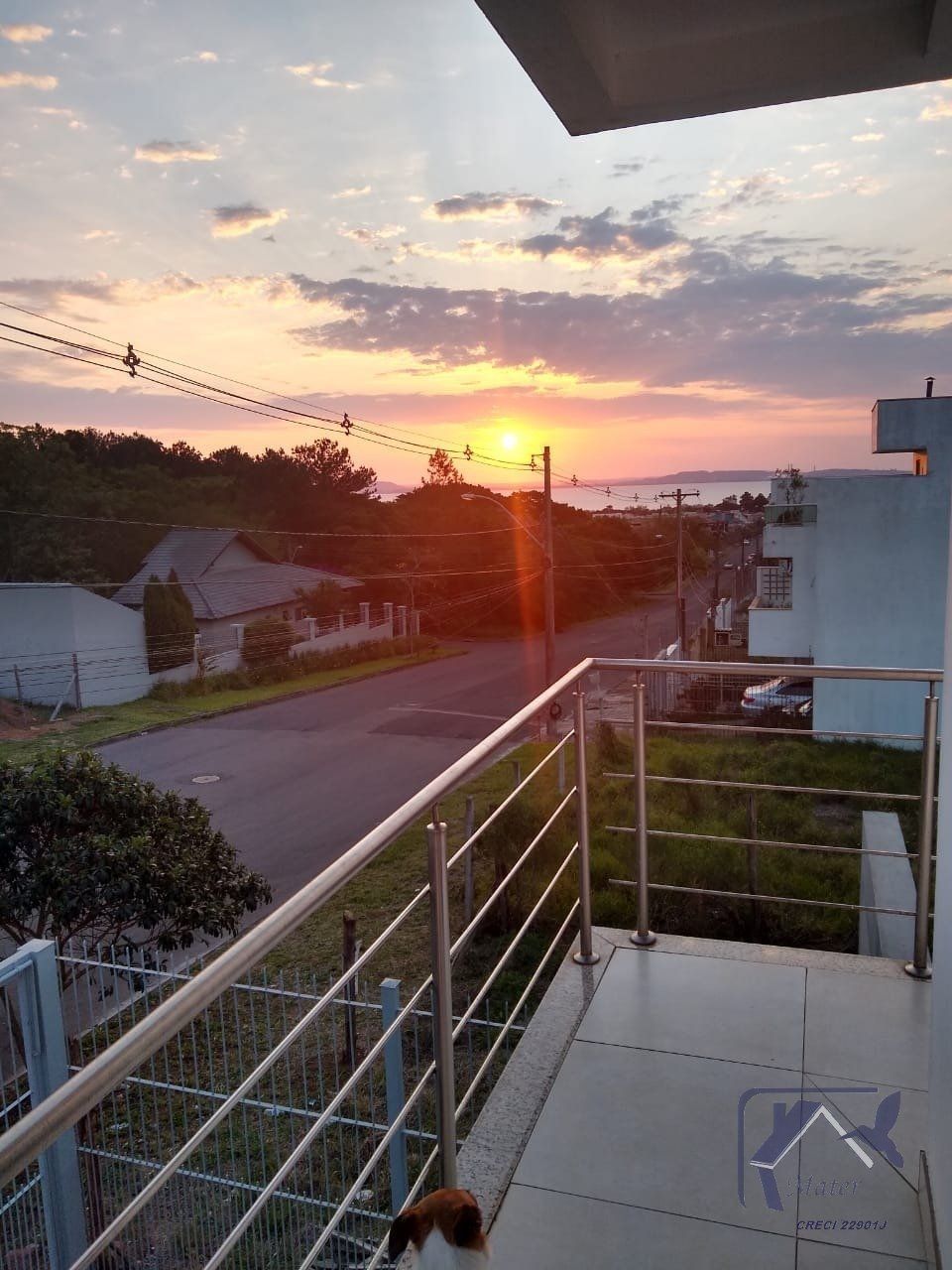 Casa à venda com 3 quartos, 180m² - Foto 1