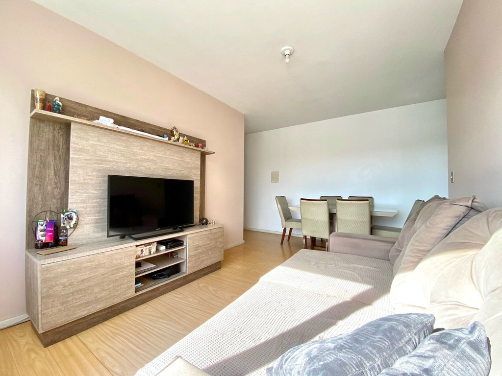 Apartamento à venda com 2 quartos, 67m² - Foto 18
