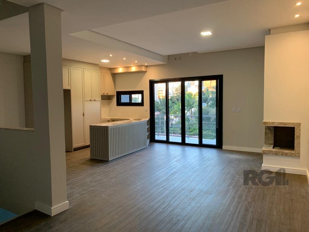 Casa à venda com 3 quartos, 232m² - Foto 5
