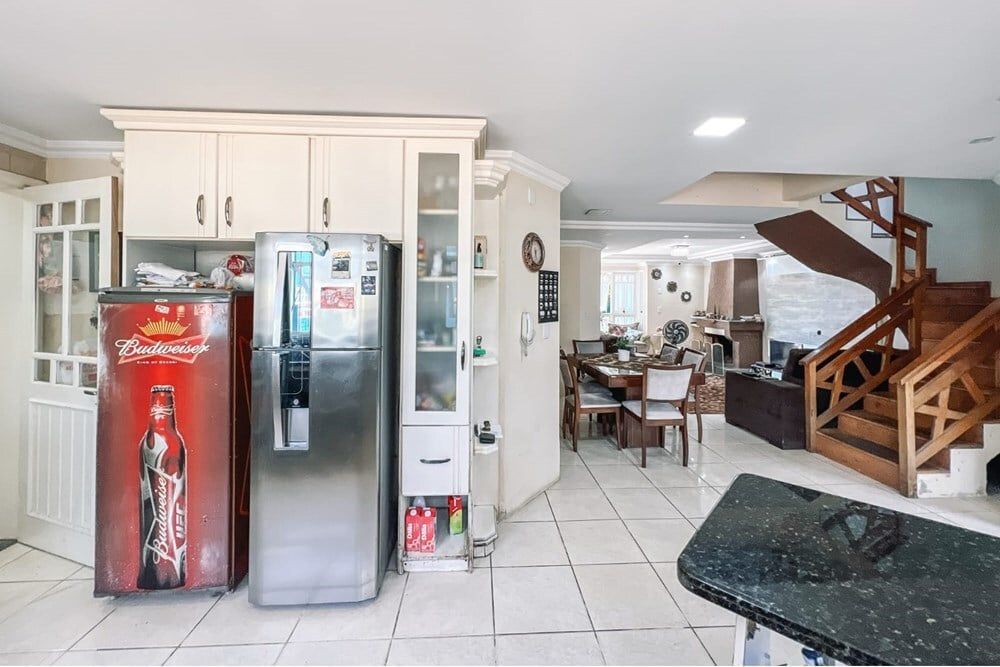 Casa à venda com 4 quartos, 300m² - Foto 14