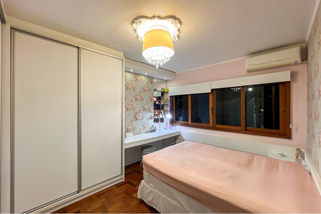 Casa à venda com 4 quartos, 246m² - Foto 18