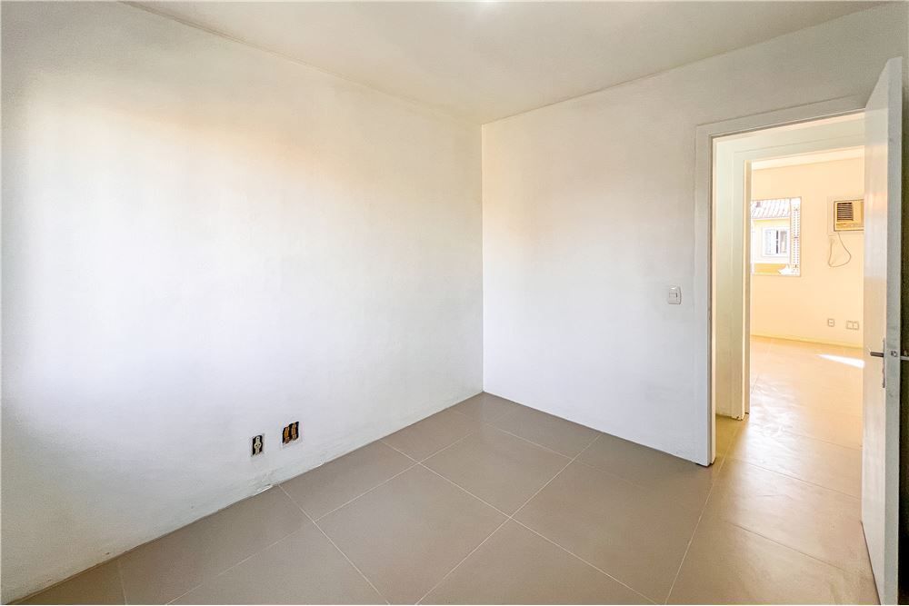 Casa de Condomínio à venda com 3 quartos, 79m² - Foto 2
