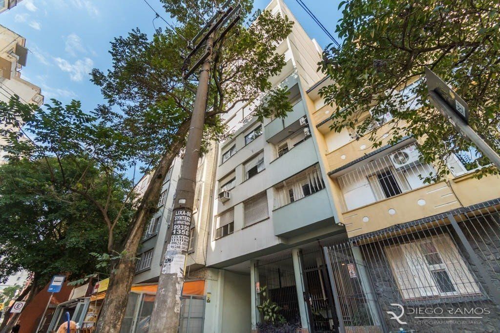 Apartamento de 02 quartos, sendo 01 com Ar condicionado, no bairro  Centro Histórico em Porto Alegre/RS.