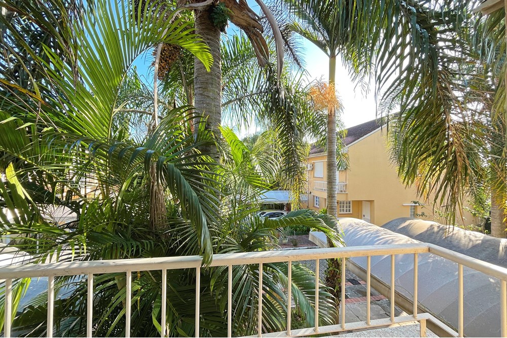 Casa de Condomínio à venda com 2 quartos, 210m² - Foto 4
