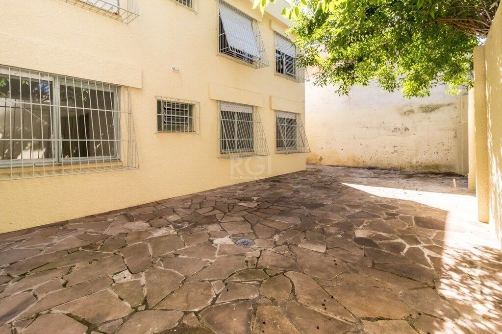 Apartamento à venda com 3 quartos, 228m² - Foto 4