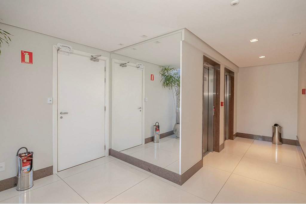 Apartamento à venda com 3 quartos, 83m² - Foto 18