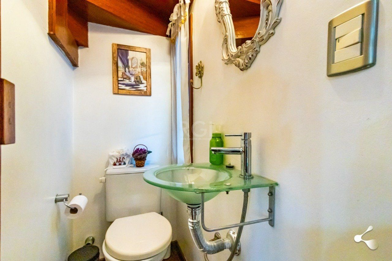 Casa de Condomínio à venda com 3 quartos, 233m² - Foto 18