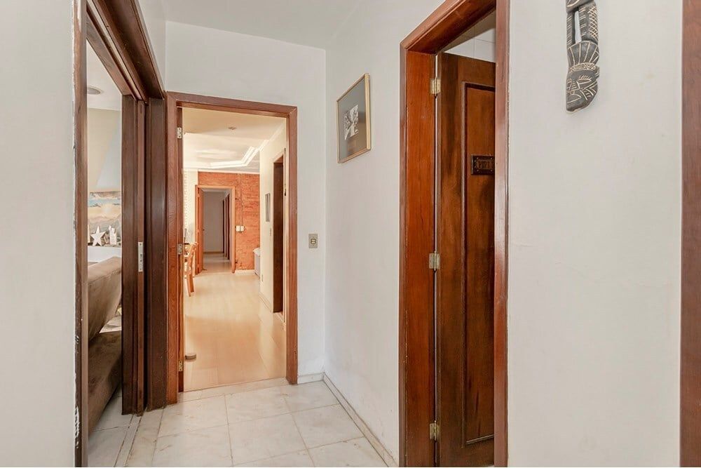 Casa à venda com 4 quartos, 381m² - Foto 17