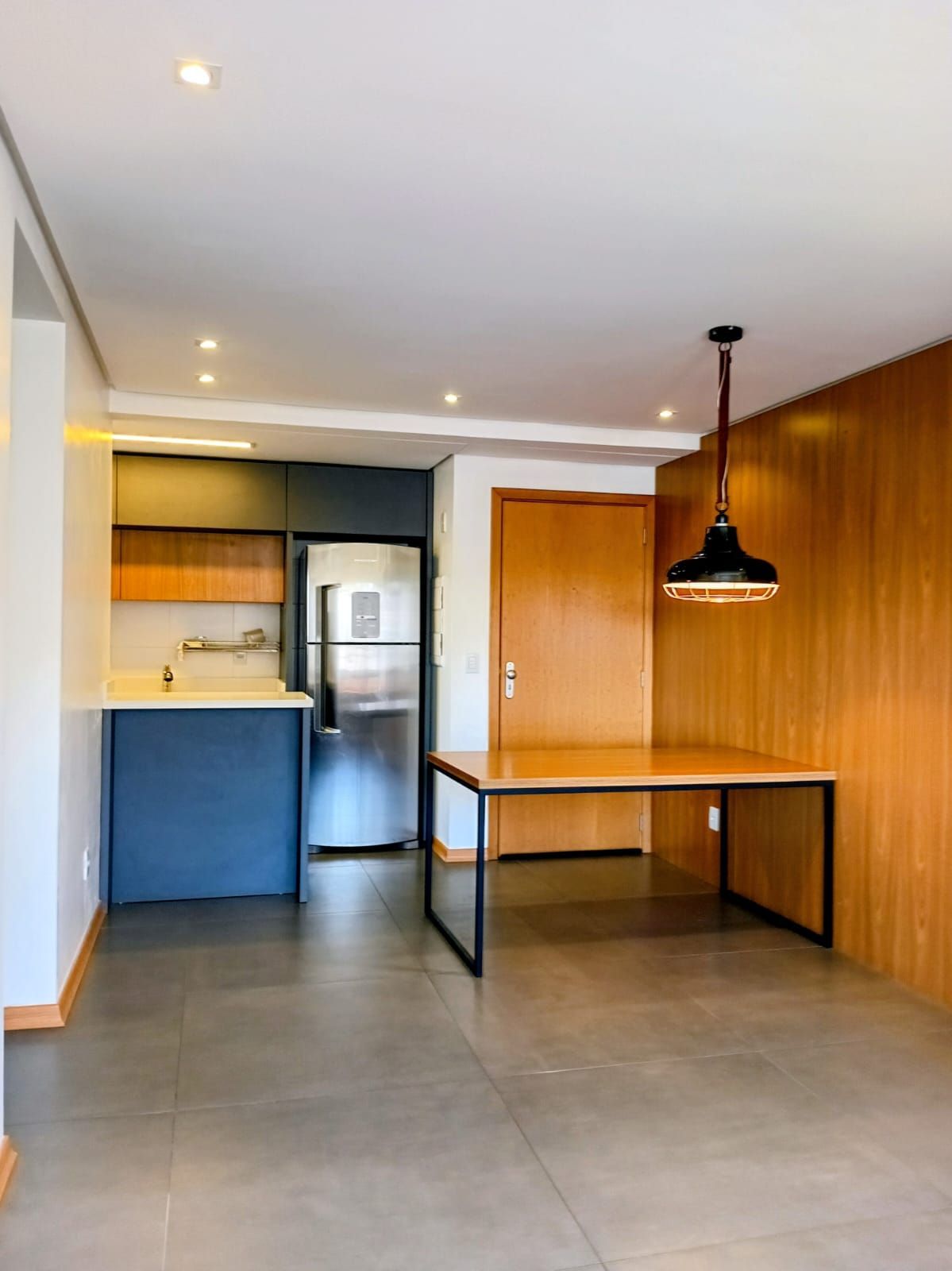 Apartamento 2 quartos, suíte, vaga coberta no bairro Camaquã em Porto Alegre/RS