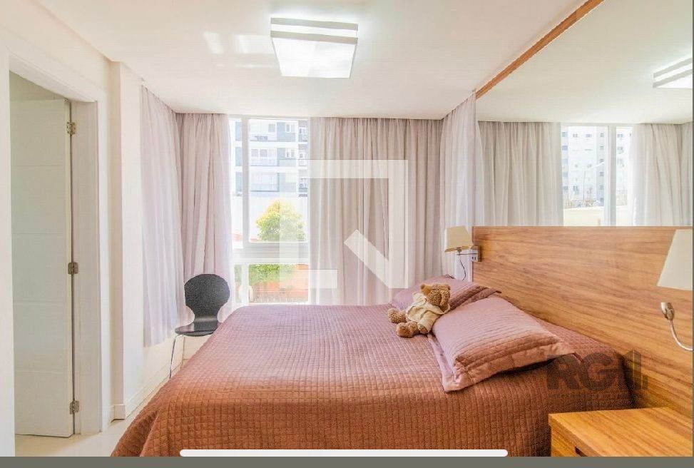 Apartamento à venda com 3 quartos, 203m² - Foto 4