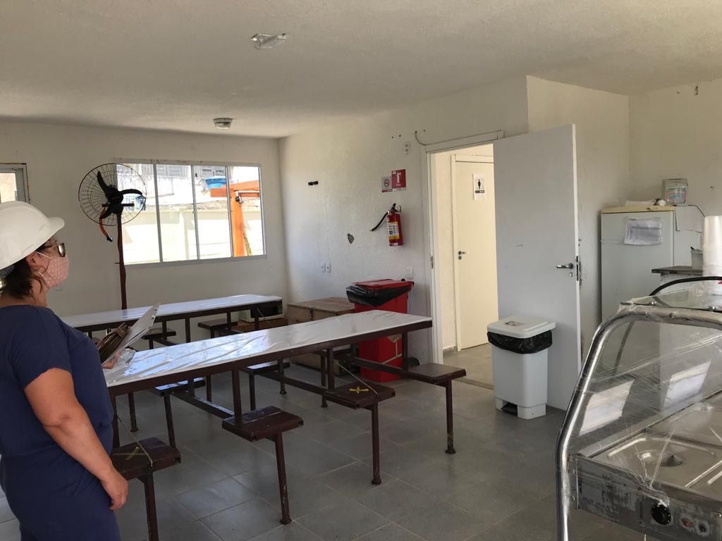 Apartamento à venda com 2 quartos, 41m² - Foto 13