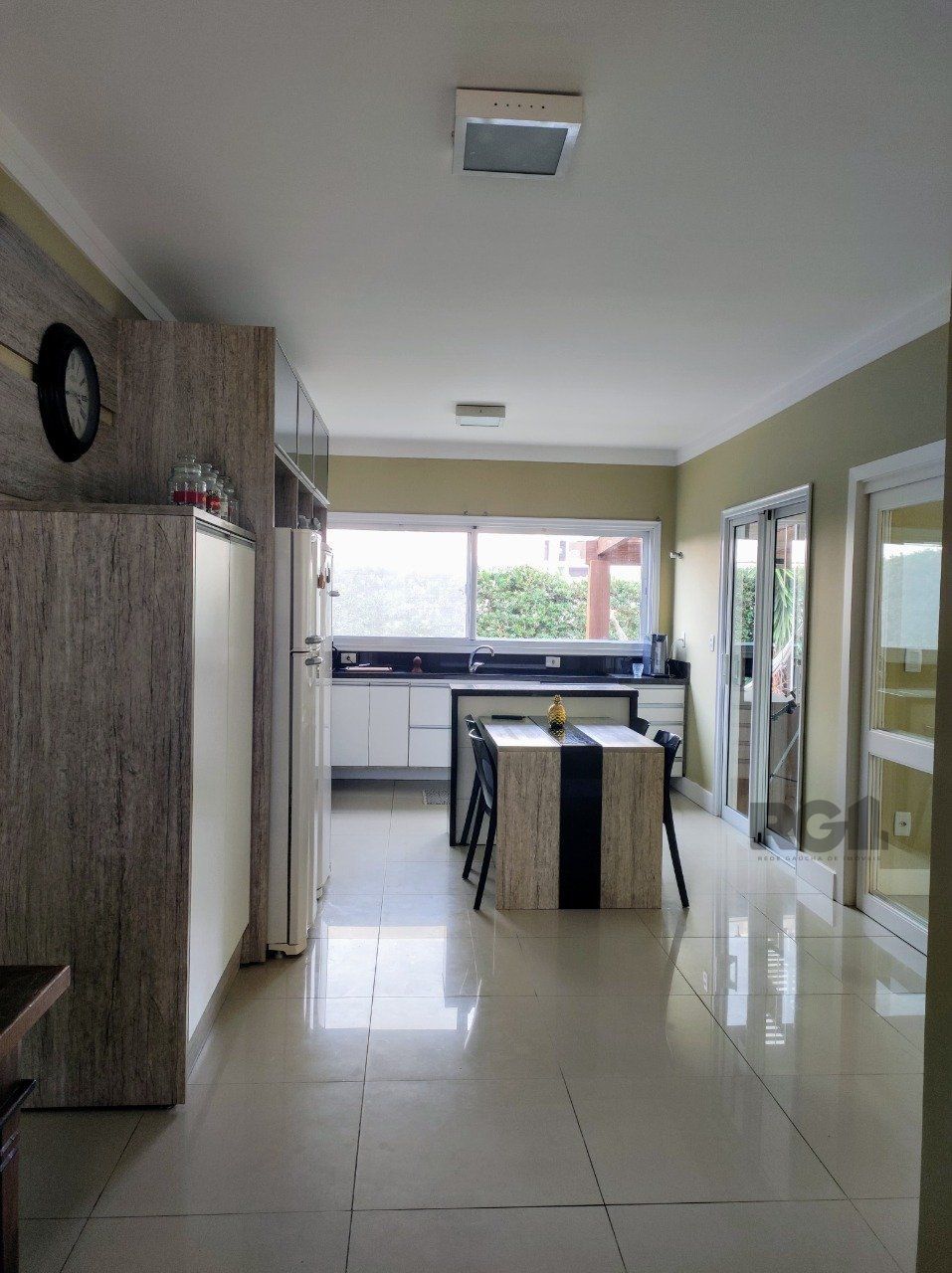 Casa de Condomínio à venda com 3 quartos, 196m² - Foto 9