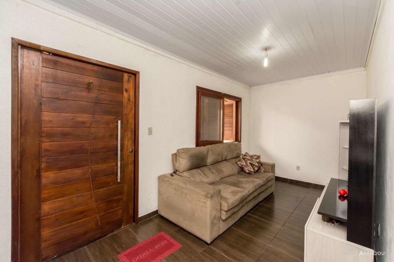 Casa à venda com 2 quartos, 120m² - Foto 1