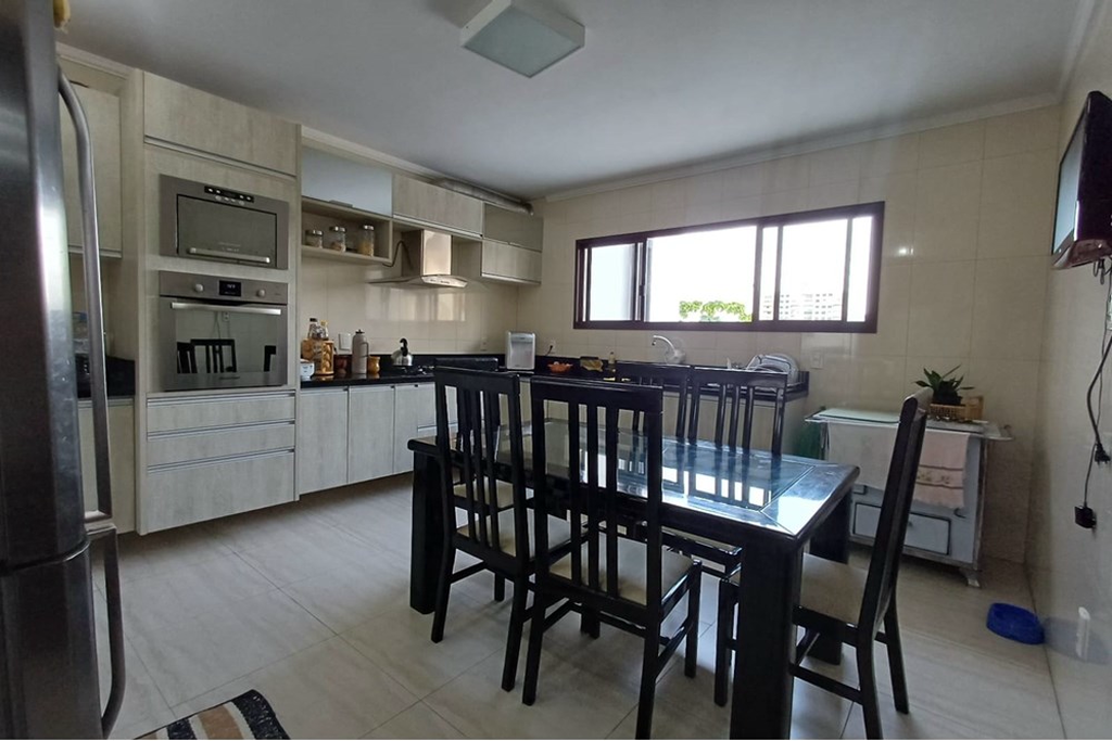 Casa à venda com 3 quartos, 318m² - Foto 34