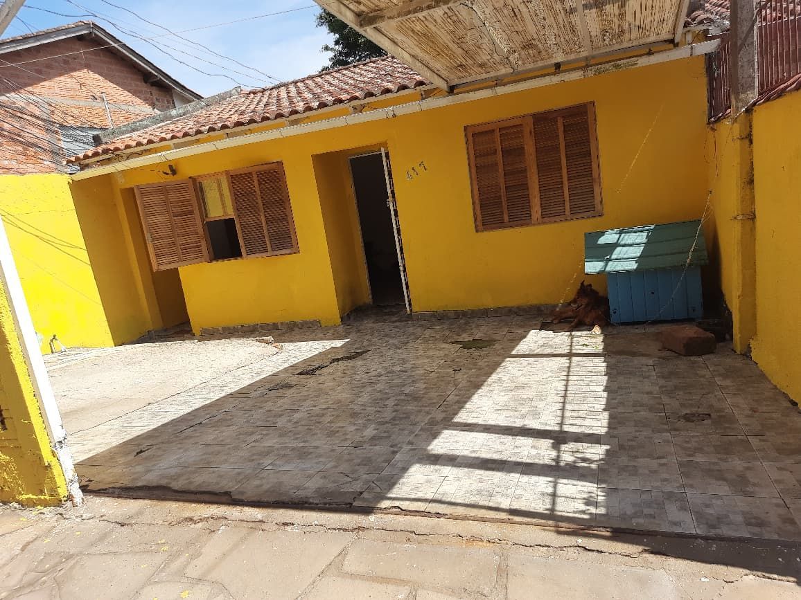 Casa 2 quartos na Zona Sul de Porto Alegre – em frente à escola