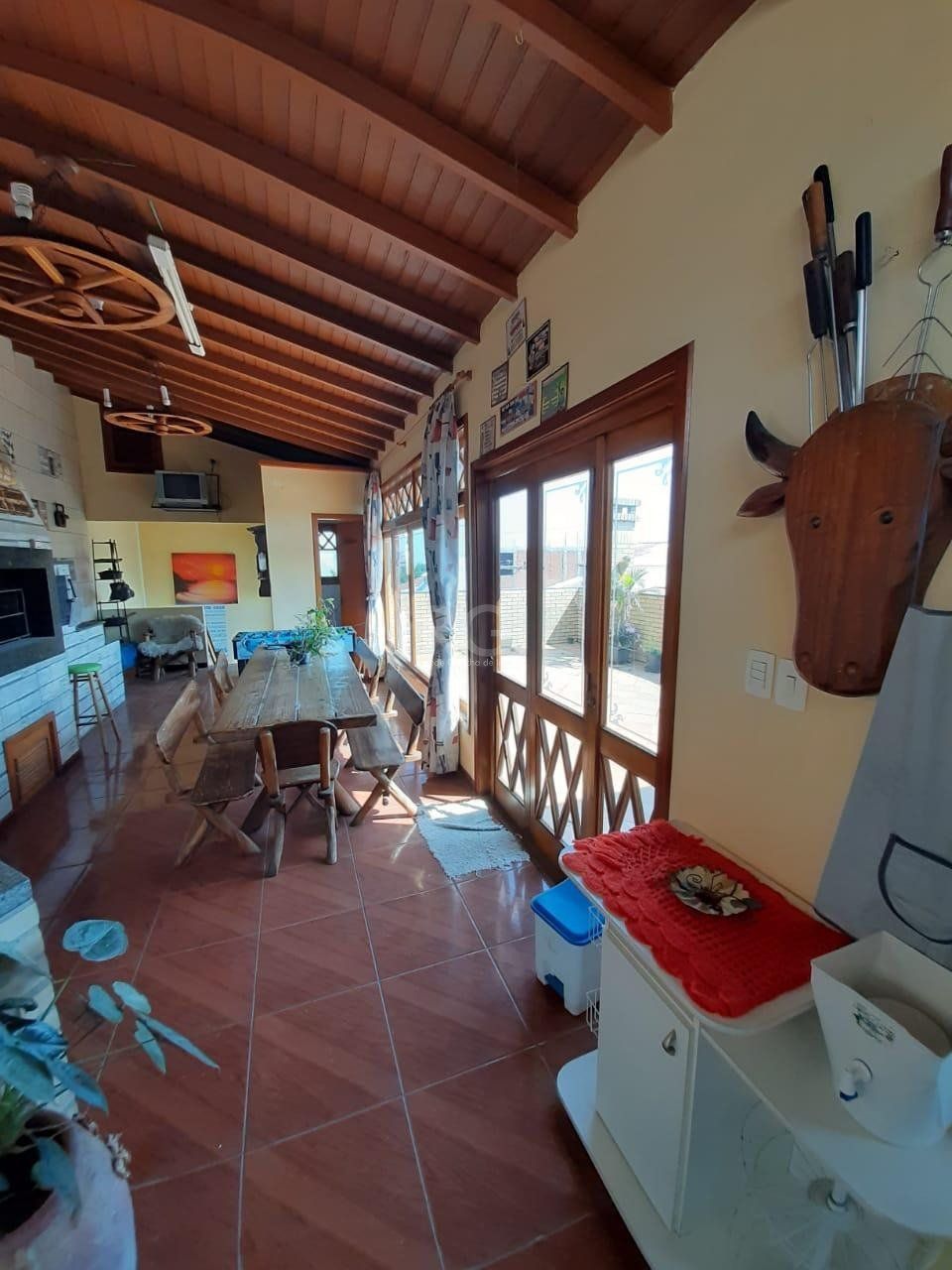 Casa à venda com 3 quartos, 274m² - Foto 9