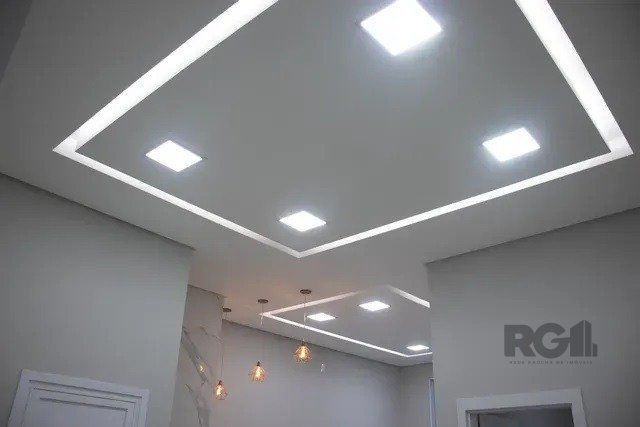 Casa à venda com 3 quartos, 90m² - Foto 4