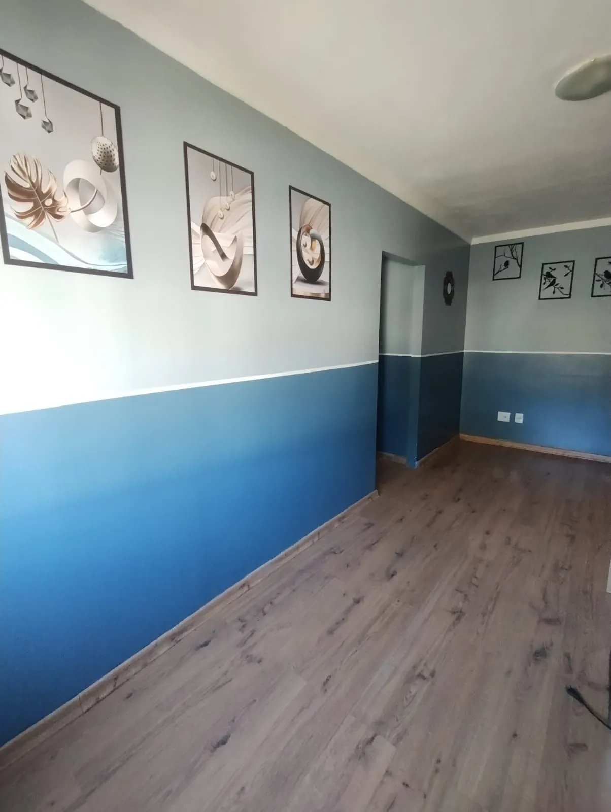 Apartamento à venda com 64m², 3 quartos, 1 vaga no bairro Cavalhada em Porto Alegre