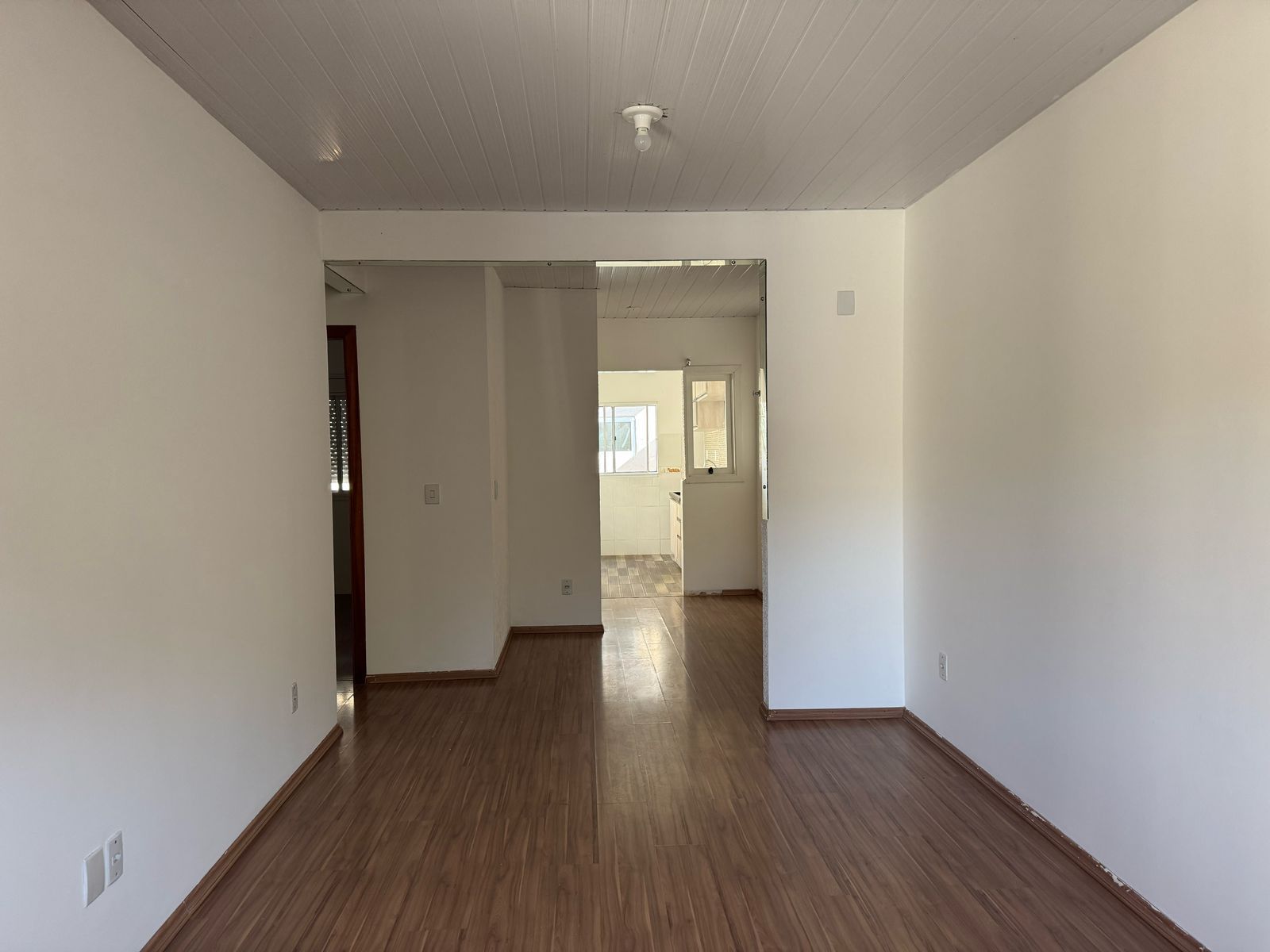 Casa à venda com 2 quartos, 51m² - Foto 7