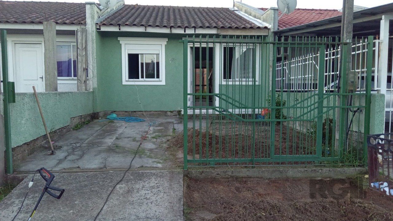 Casa à venda com 2 quartos, 66m² - Foto 1