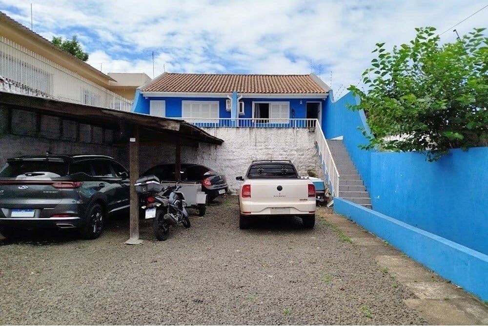 Casa à venda com 2 quartos, 100m² - Foto 2